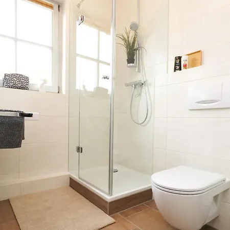 Oewern Diek App 12 Wustrow (Fischland)